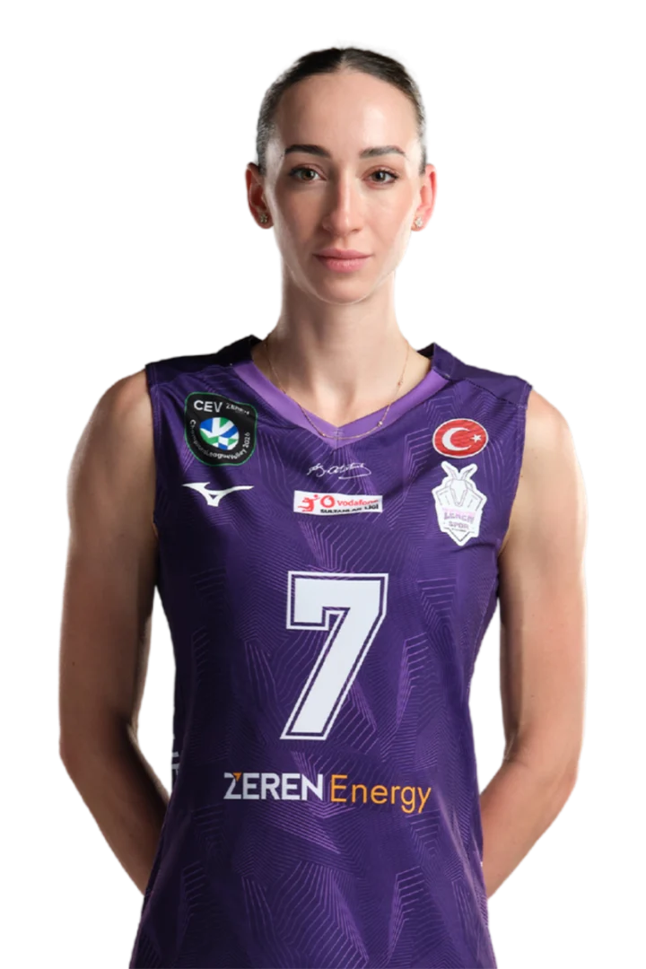 Anna Lazareva in Zeren Spor's 2025–26 kit
